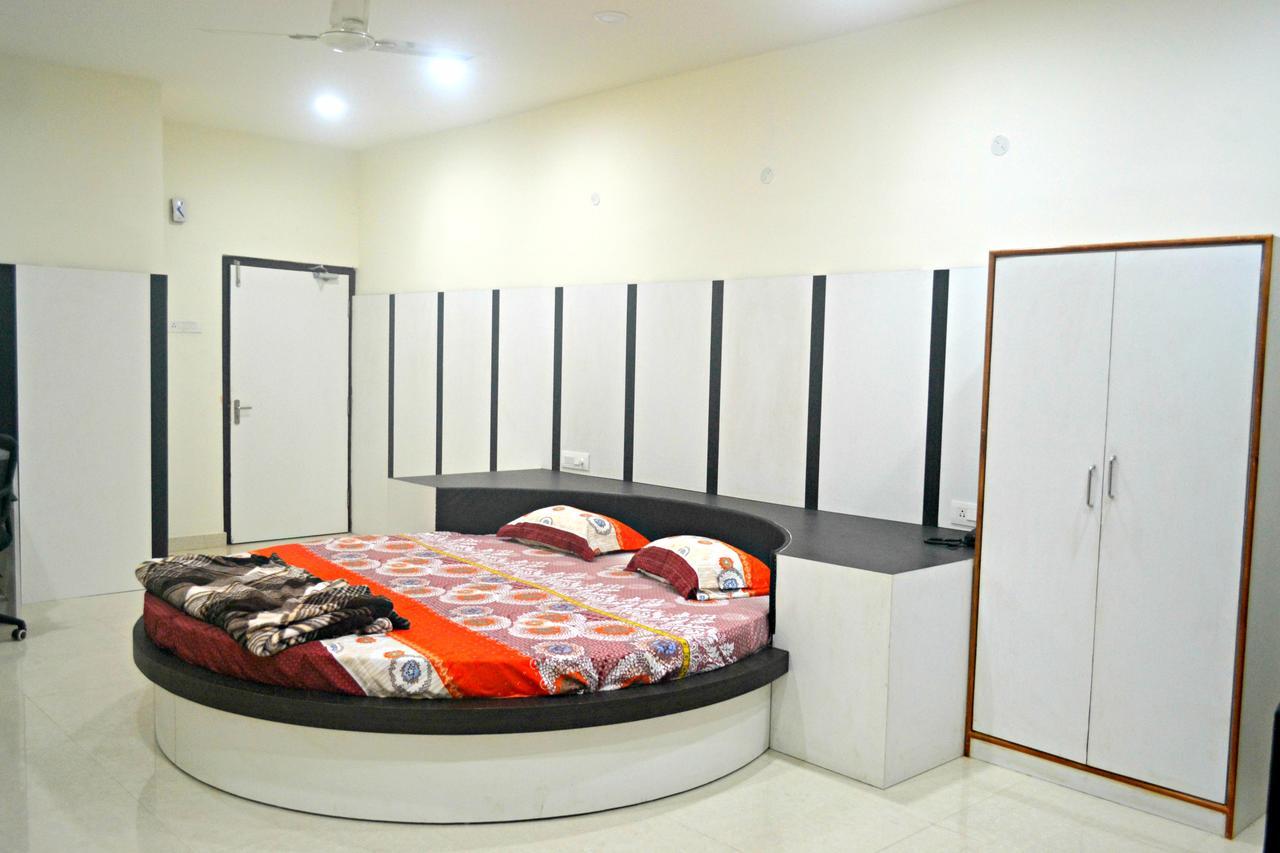 Hotel Bhammars Balangir Zimmer foto